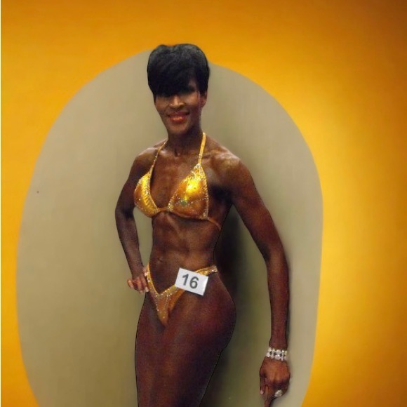 Physique or figure show suit - Picture 6 of 6